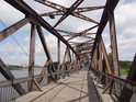 Hubbrücke je ocelový příhradový most přes Stromelbe, Magdeburg.